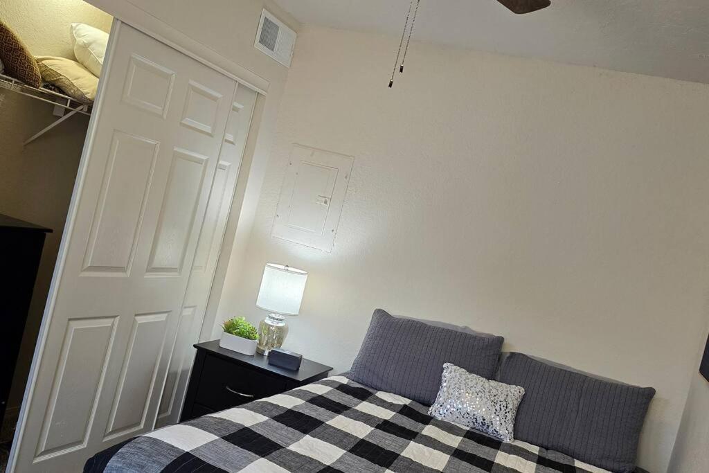 Cozy Updated Cove Of Heaven, 5Mins To Lake Hefner! Oklahoma City Eksteriør bilde