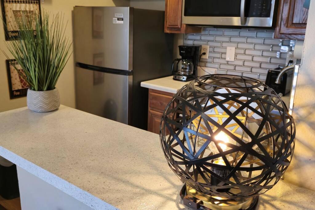 Cozy Updated Cove Of Heaven, 5Mins To Lake Hefner! Oklahoma City Eksteriør bilde